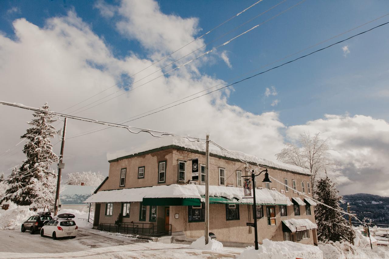 The Flying Steamshovel Inn Rossland Exteriér fotografie
