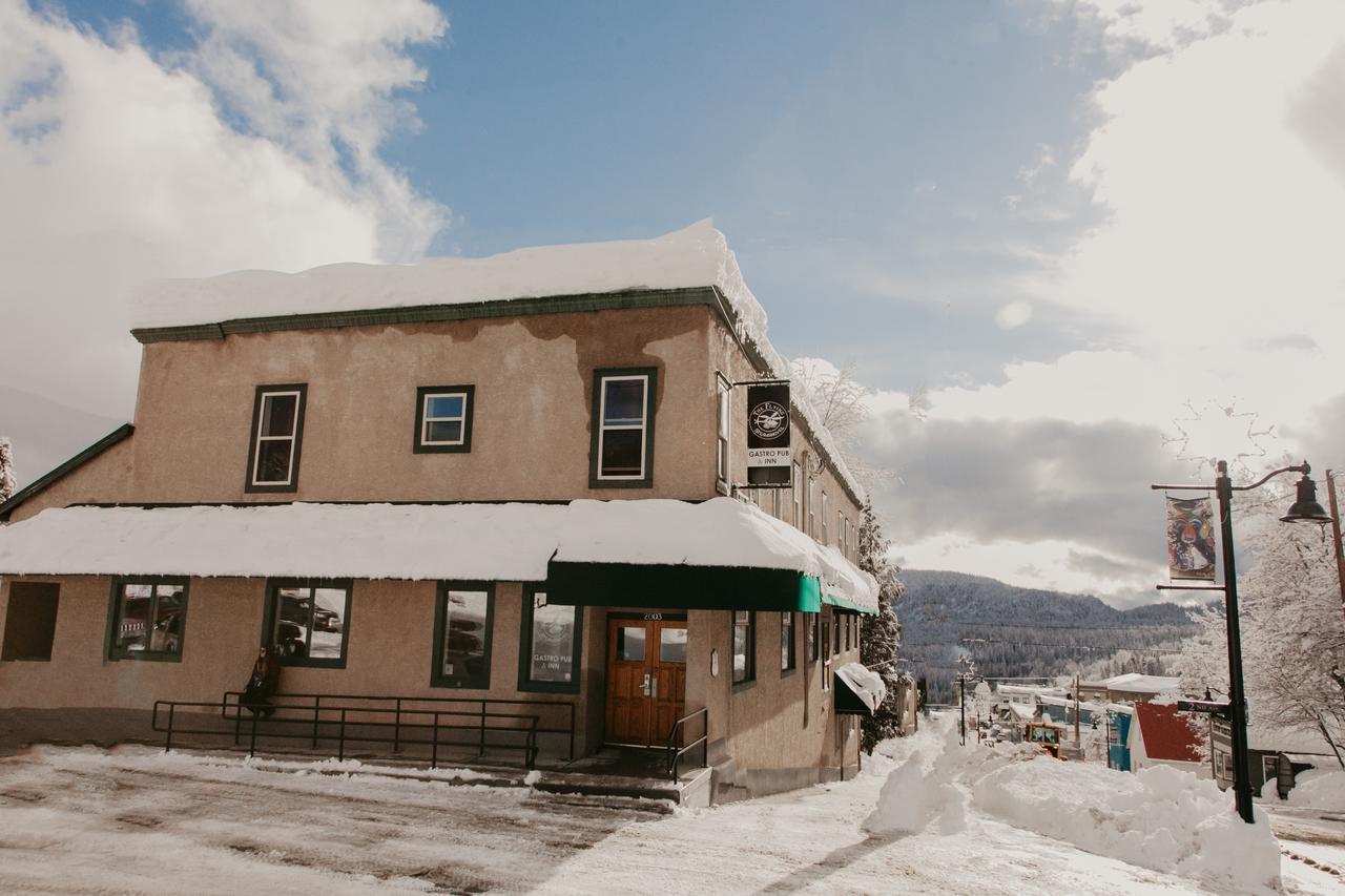 The Flying Steamshovel Inn Rossland Exteriér fotografie
